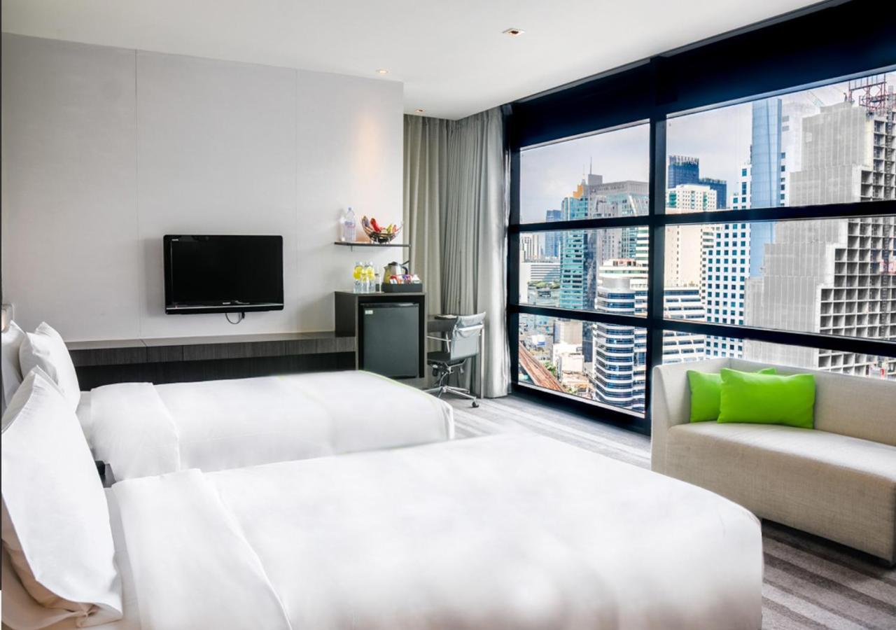 Holiday Inn Bangkok Sukhumvit By Ihg Екстер'єр фото