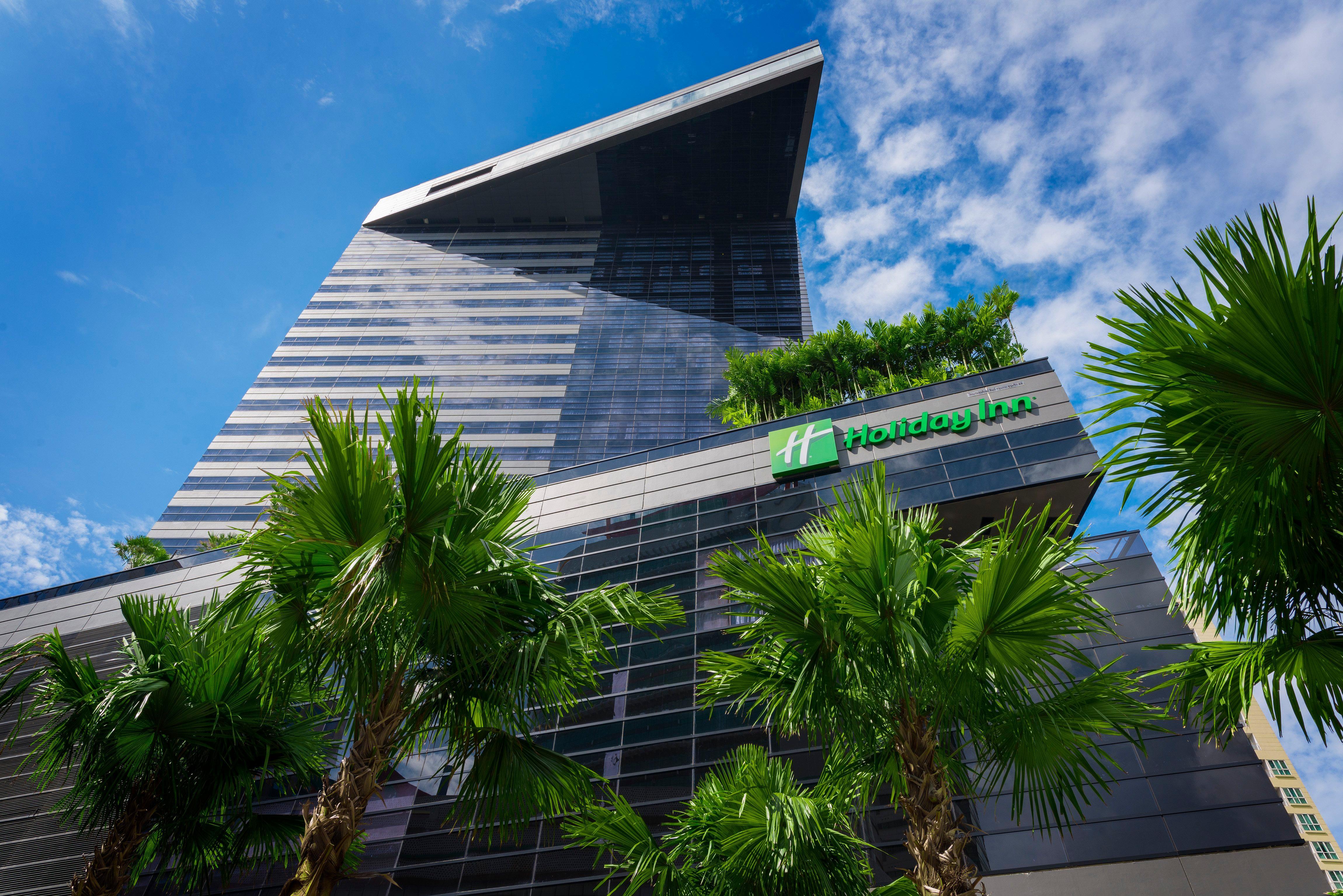 Holiday Inn Bangkok Sukhumvit By Ihg Екстер'єр фото
