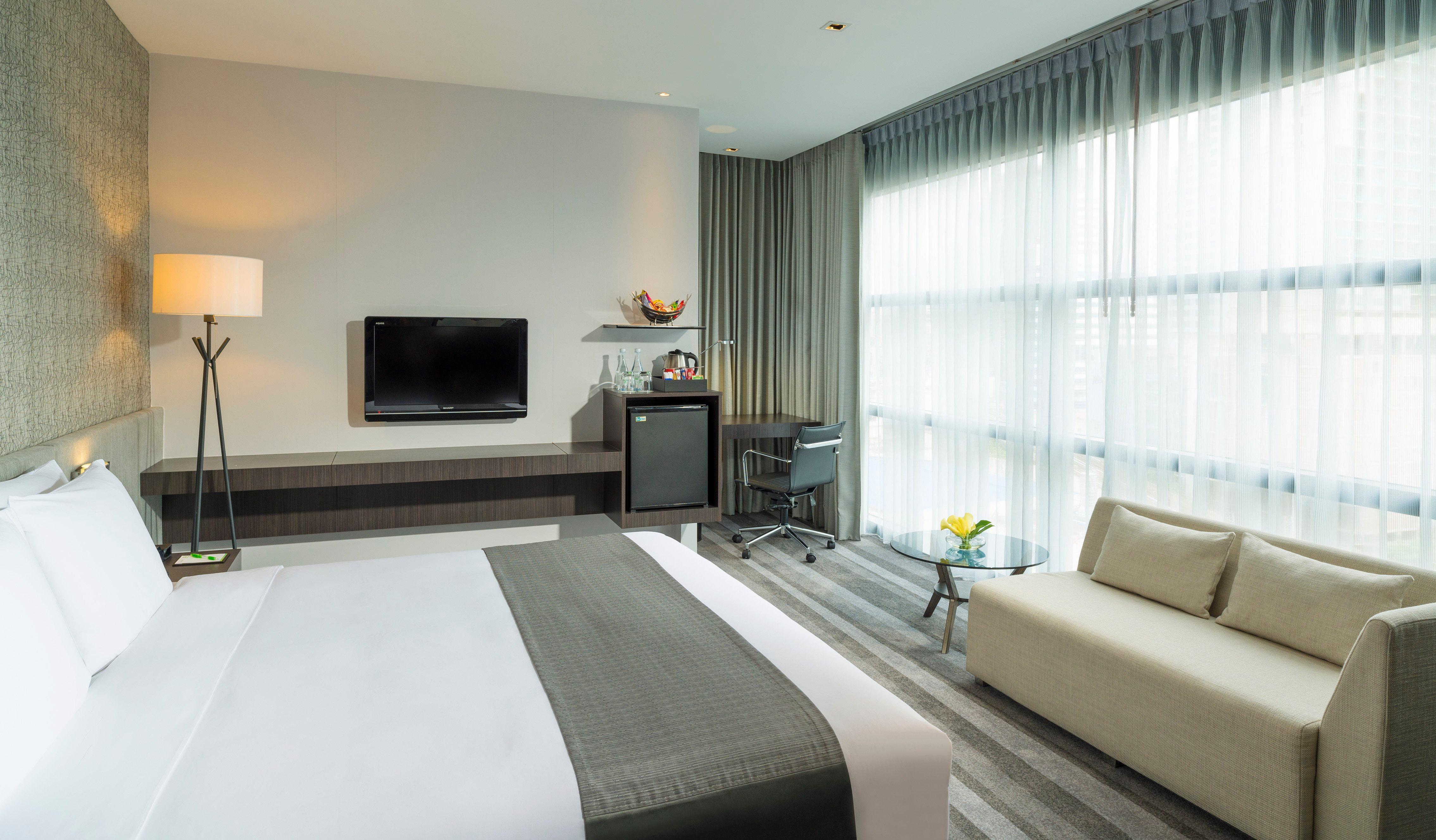 Holiday Inn Bangkok Sukhumvit By Ihg Екстер'єр фото